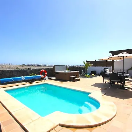 Emma Villa Playa Blanca (Lanzarote)